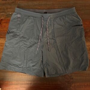 Lululemon Hike to Swim Hybrid Lined Short Size XL